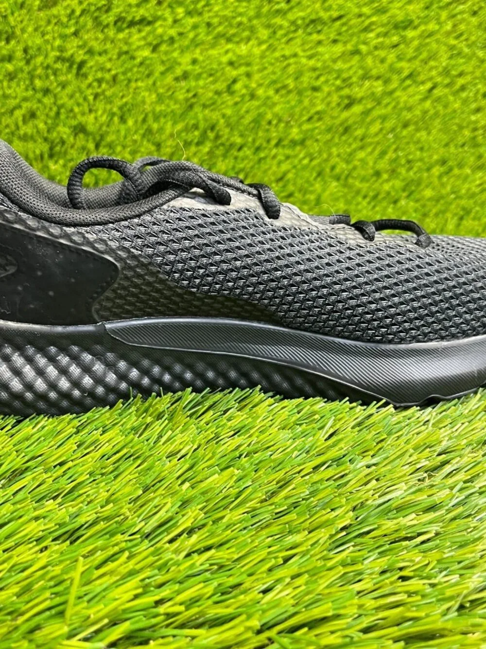 Under Armour Charged Rogue 3 Womens Size 8 Triple Black Running Shoes Sneakers